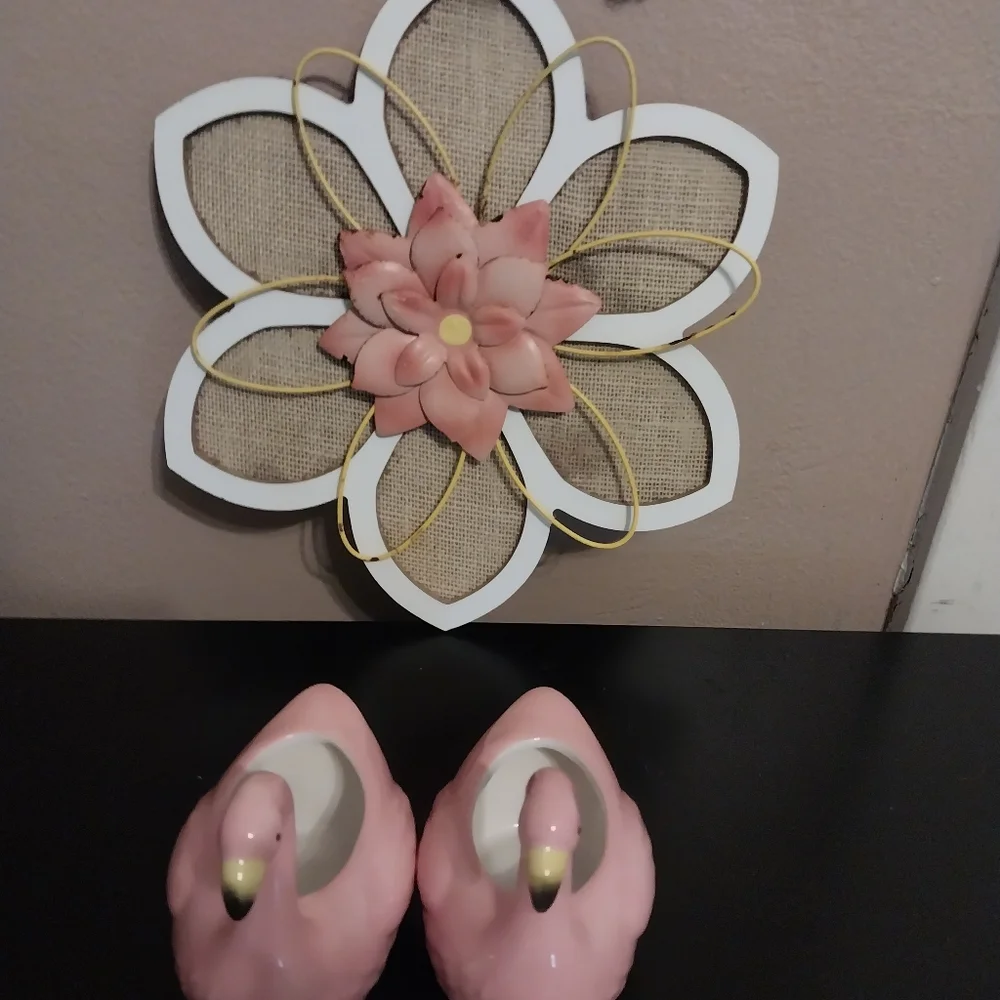 Home Decor - Picture 2 of 3
